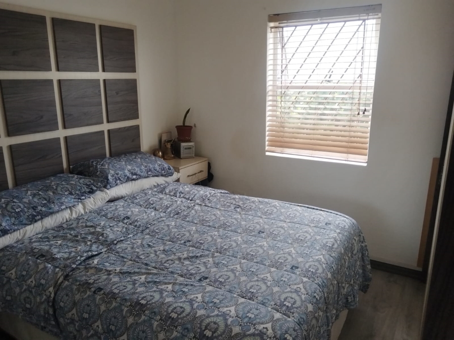 To Let 2 Bedroom Property for Rent in Muizenberg Western Cape